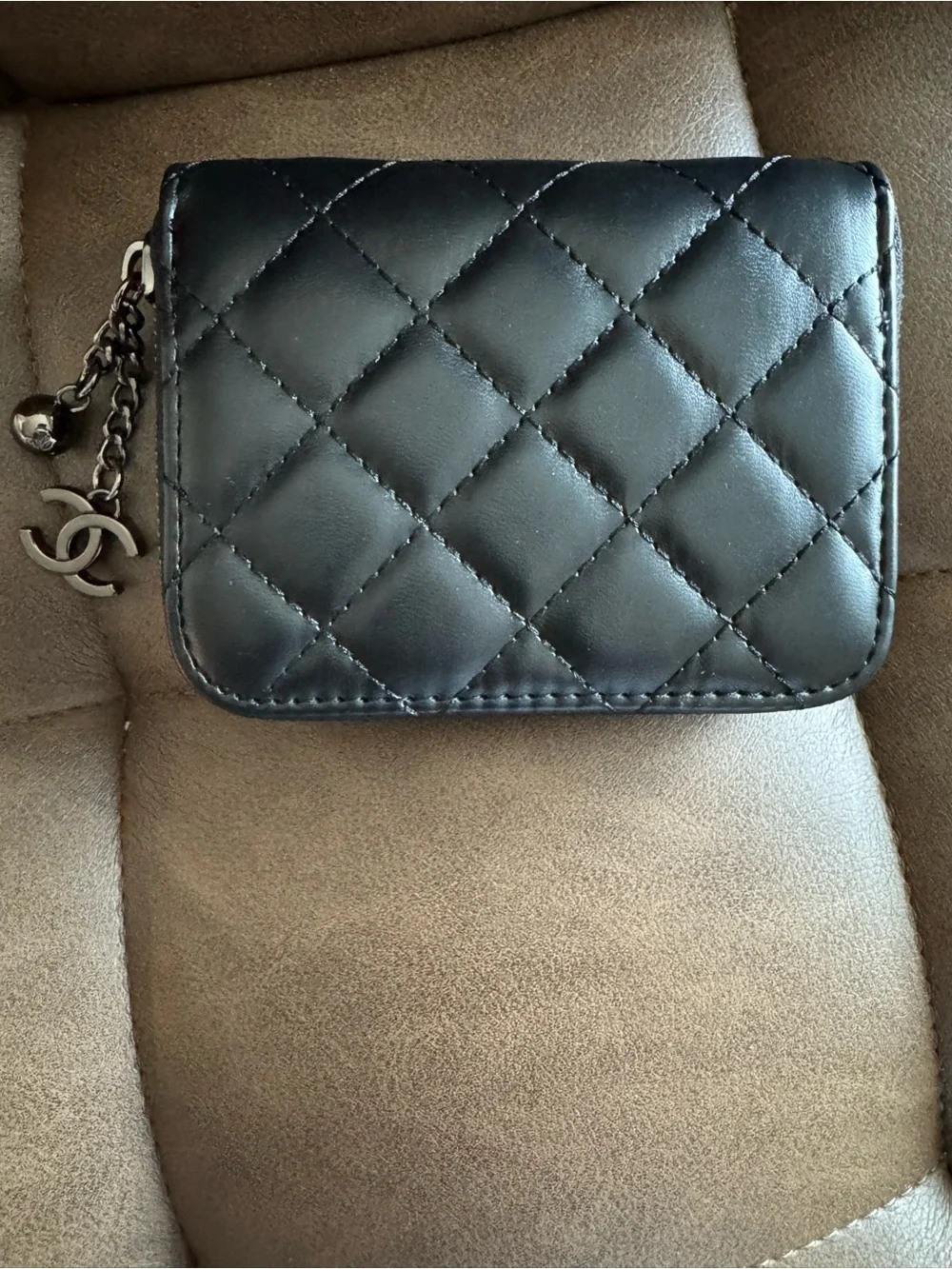 Black Quilted Card Wallet